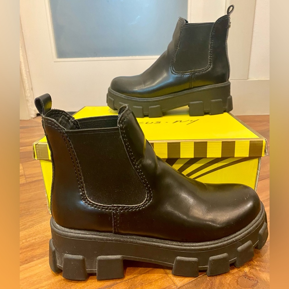 Circus Boots